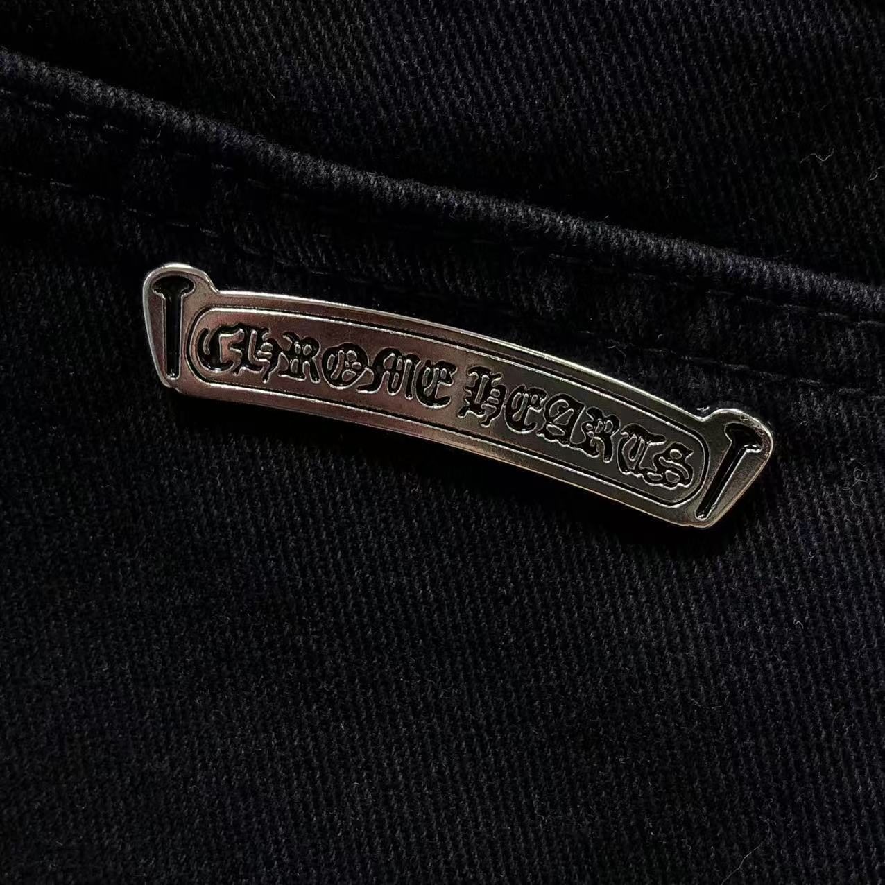 CHROME BLACK JEANS WHITE BLUE CROSS