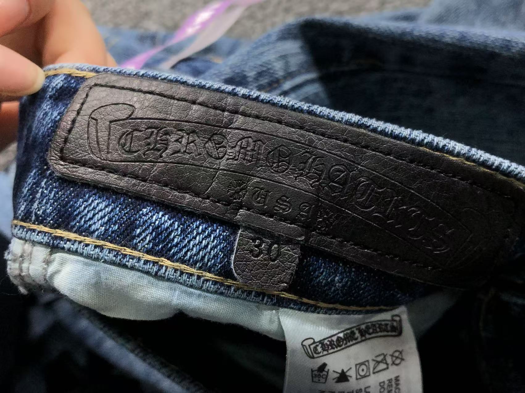 CHROME DARK BLUE JEANS BLACK WHITE CROSS