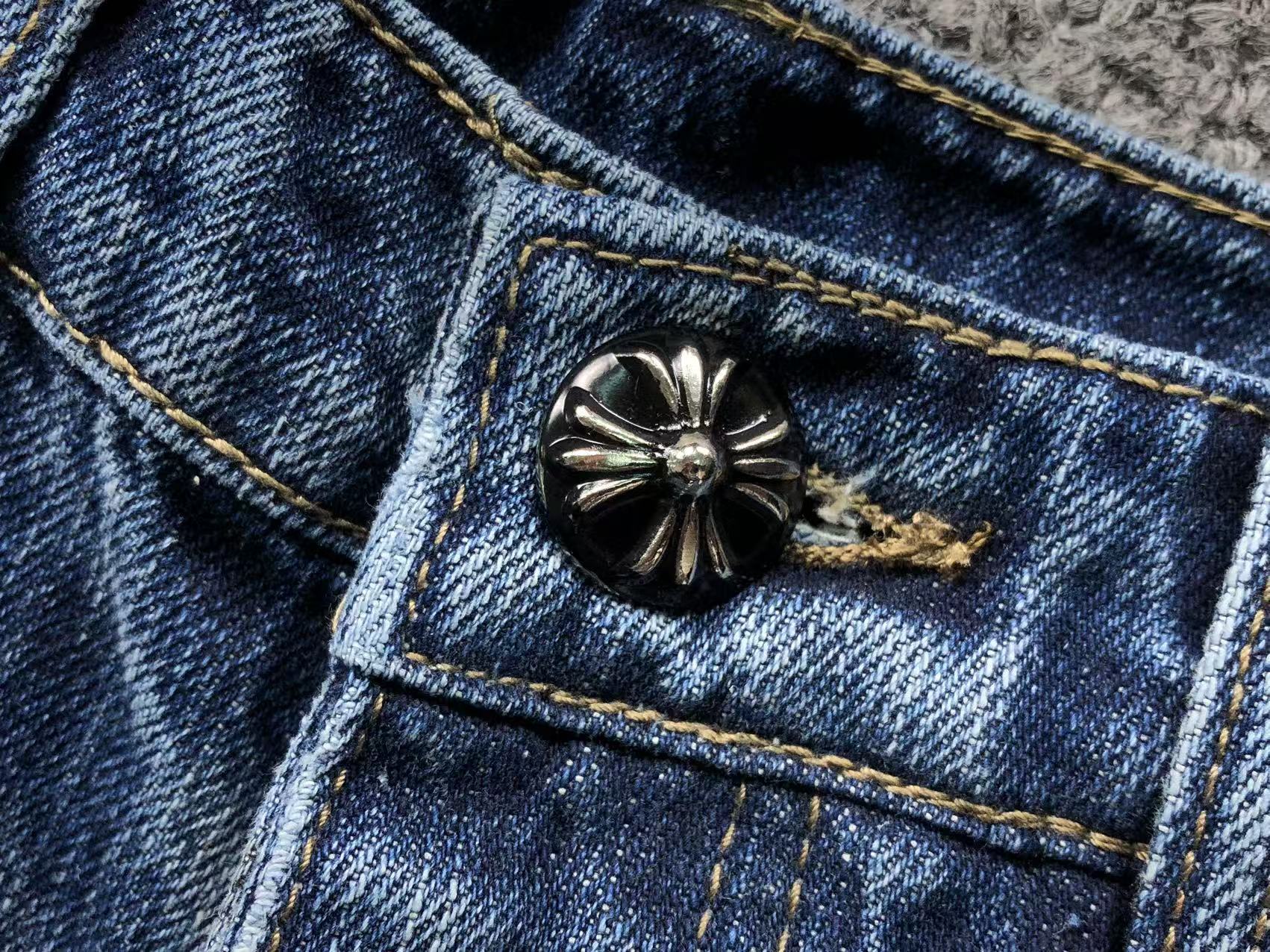 CHROME DARK BLUE JEANS BLACK WHITE CROSS